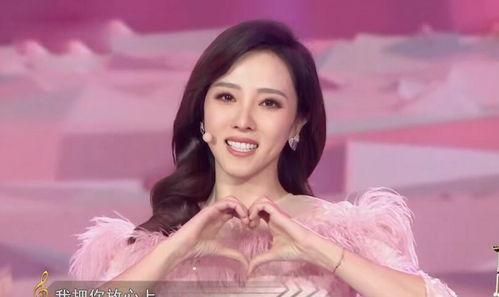 明星网红登场,引领潮流新风向