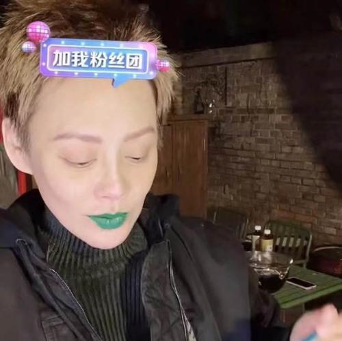 近期热门吃瓜明星,揭秘近期热门吃瓜明星背后的故事