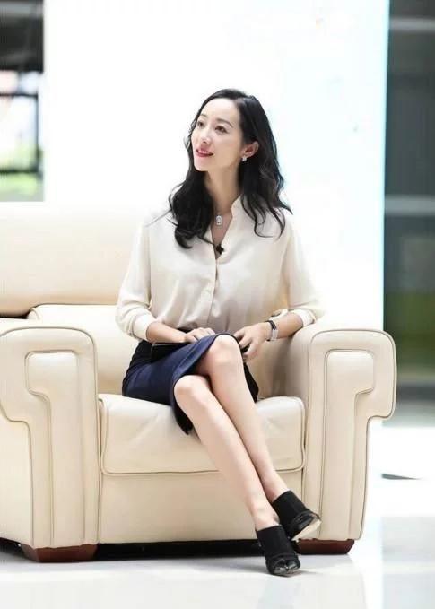明星网红坐姿,坐出魅力与气质的秘密