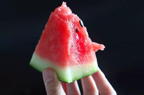 近期的热门吃瓜,揭秘明星们的幕后故事