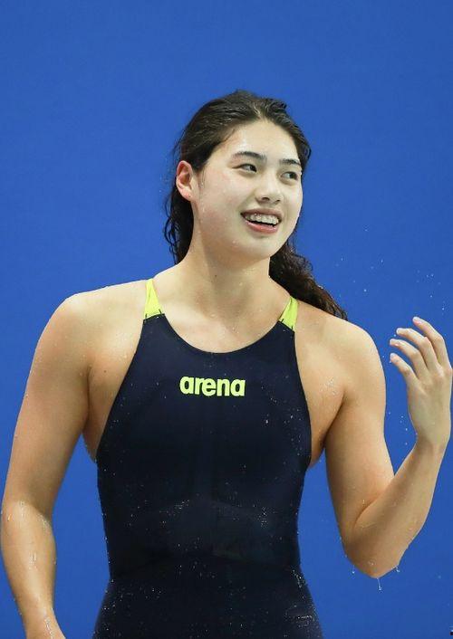 游泳明星网红,水下舞者，魅力四溢的泳界焦点