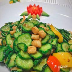 吃黑脆瓜好吗,黑脆瓜的营养价值与食用益处解析