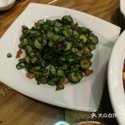 吃黑脆瓜好吗,黑脆瓜的营养价值与食用益处解析