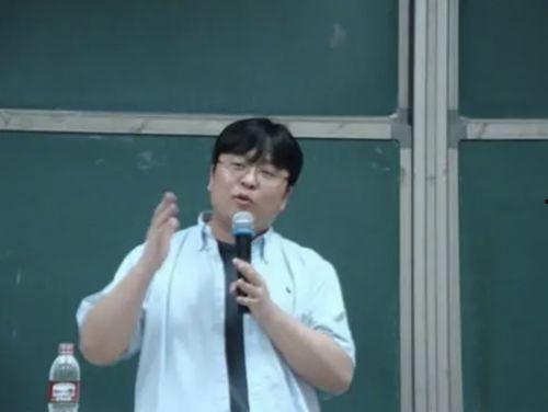 罗永浩明星网红,从锤子手机到网红明星的跨界传奇