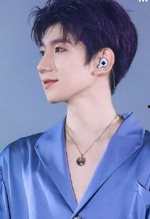 娱乐圈吃瓜王源,娱乐圈吃瓜王，揭秘明星幕后故事